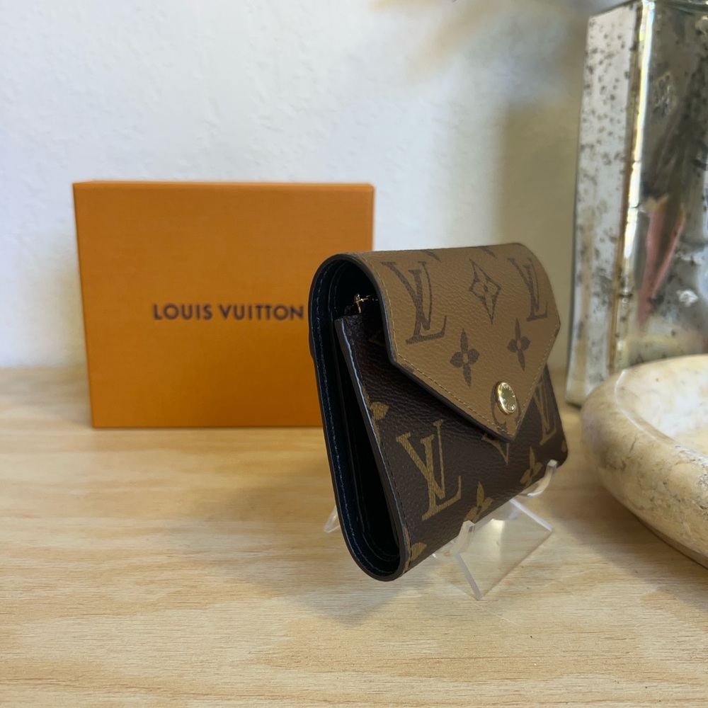 Louis Vuitton Brown Monogram Compact Wallet - Picture 3 of 8